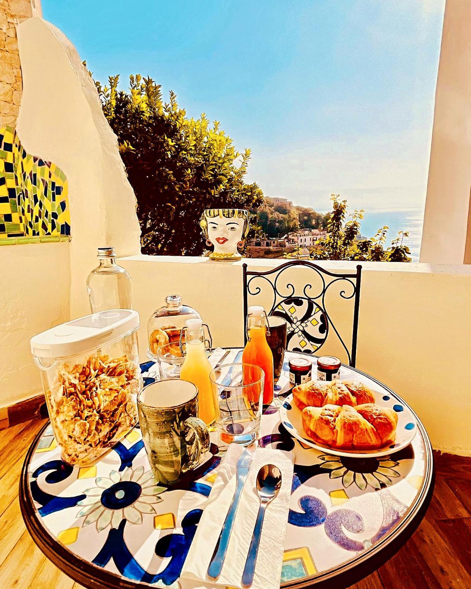 Borgo Virginia - Sea View In Amalfi Coast Apartment Vietri Екстериор снимка